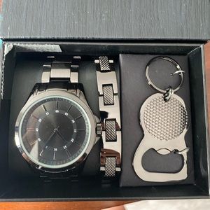 Men’s watch giftset with bracelet and bottle opener